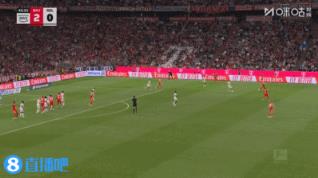 拜仁3-0领先莱比锡！格纳布里1过2助攻奥利塞破门，后者达成双响
