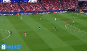 本菲卡1-0费内巴切！本菲卡连续传导打快攻，阿克图尔科格鲁破门